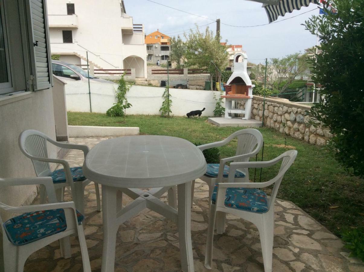 Island Of Pag Holiday Apartments 외부 사진